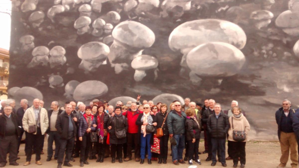 Más de 70 personas visitaron Logroño y el centro de Fungiturismo de Pradejón
