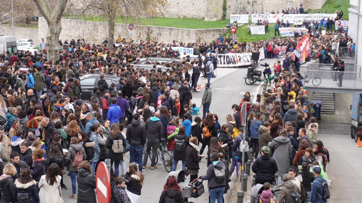Manifestación por la enseñanza pública.