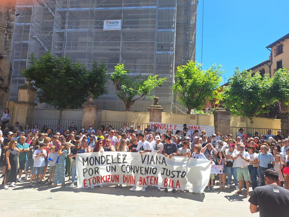 Manifestacin de la plantilla de Mondelez en Viana