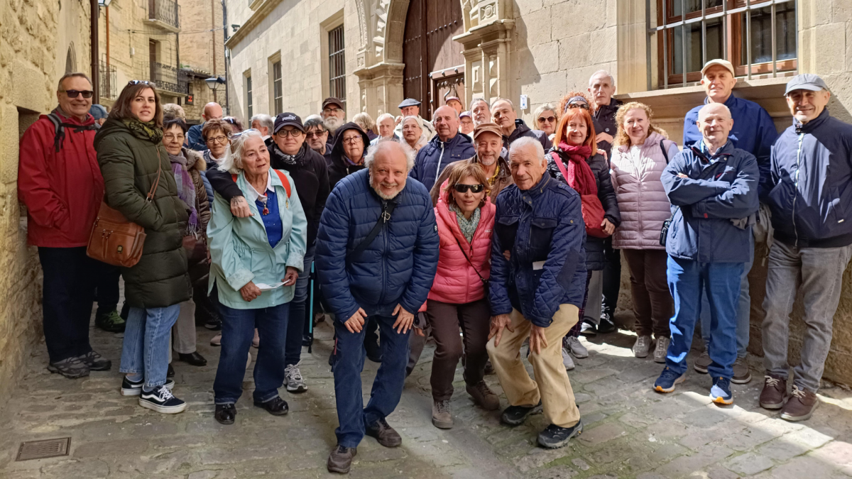 Excursión de pensionistas de CCOO de Navarra a Uxue.